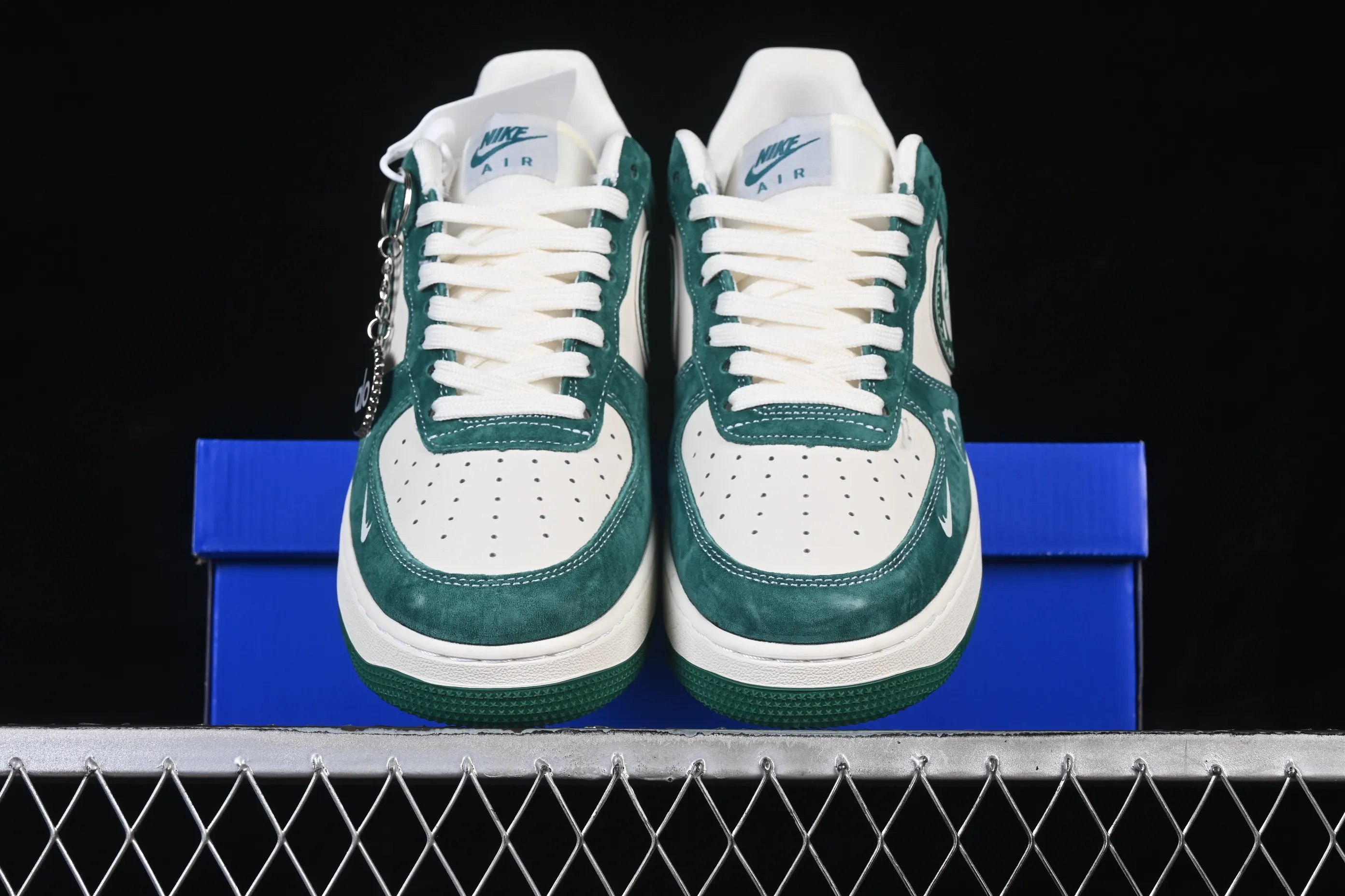 All categories Nk Air Force 1 Air Force series Nk Air Force 1 Low Air Force low-top Nike Air Force 1'07 Low joint Tiffany green Air Force 1 low-top casual sneakers SY1388-011